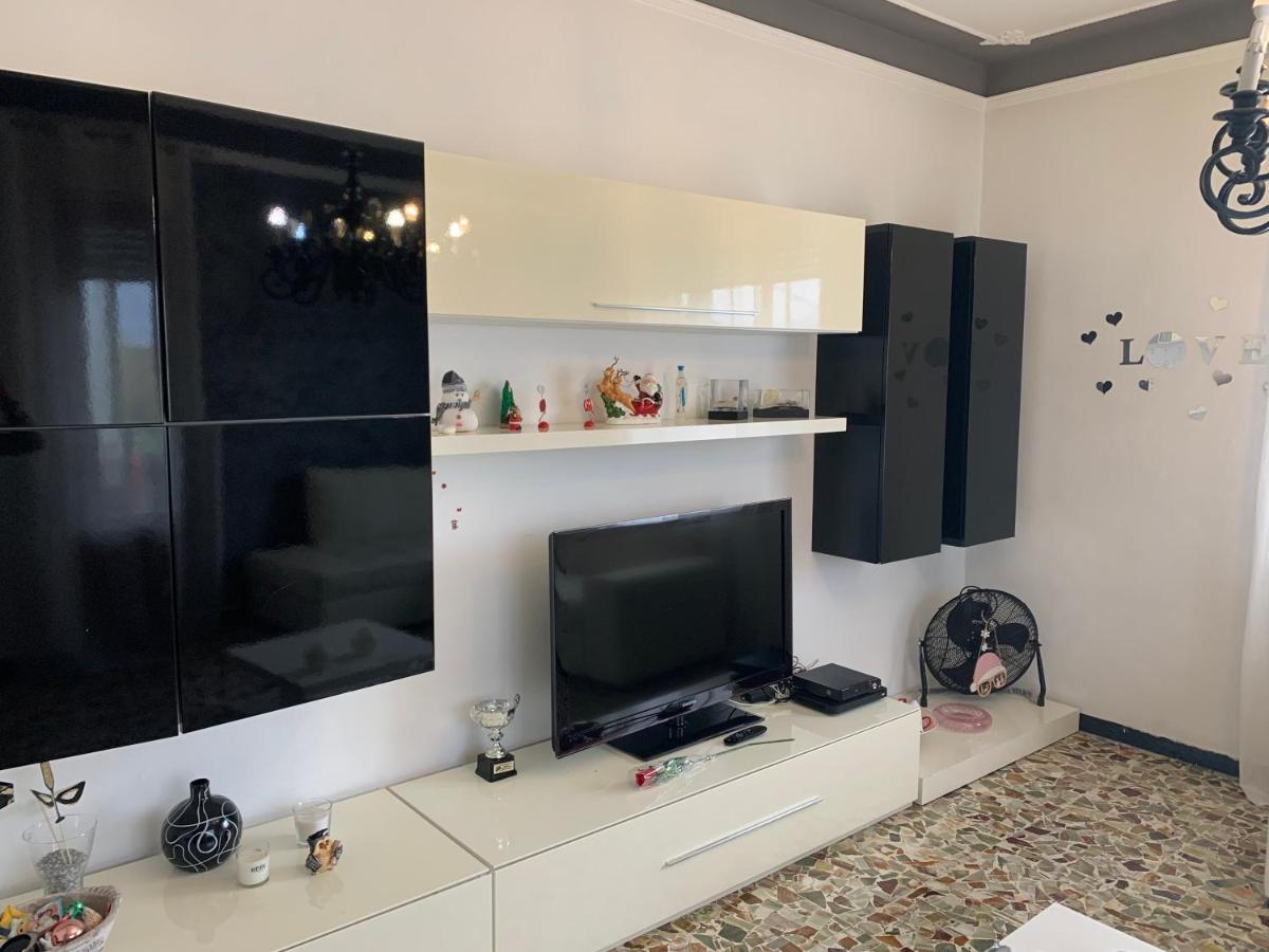La Casa Di Vale Lejlighed Marina di Massa Eksteriør billede